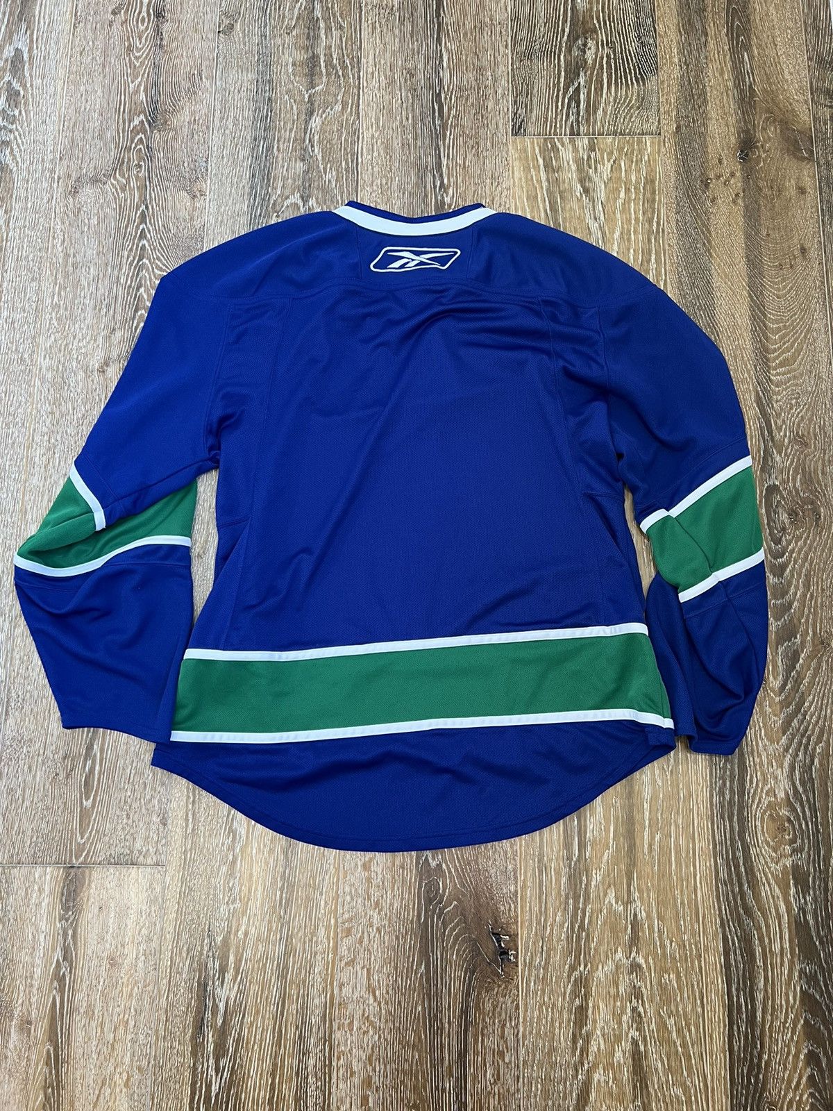 Ccm Vintage reebok ccm hockey jersey Size US M / EU 48-50 / 2 - 2 Thumbnail