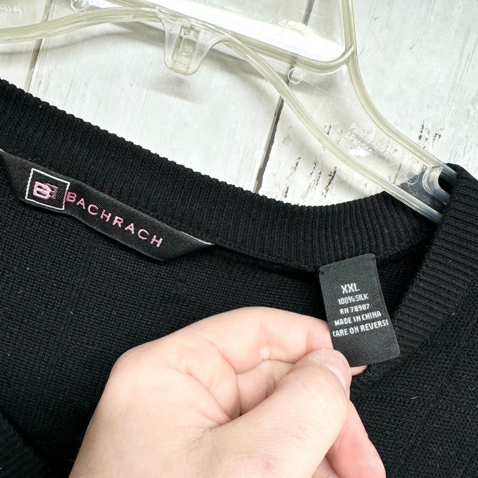 Bachrach Bachrach Vest XXL Sleeveless Silk V Neck Sweater Vest Black Size US XXL / EU 58 / 5 - 2 Thumbnail