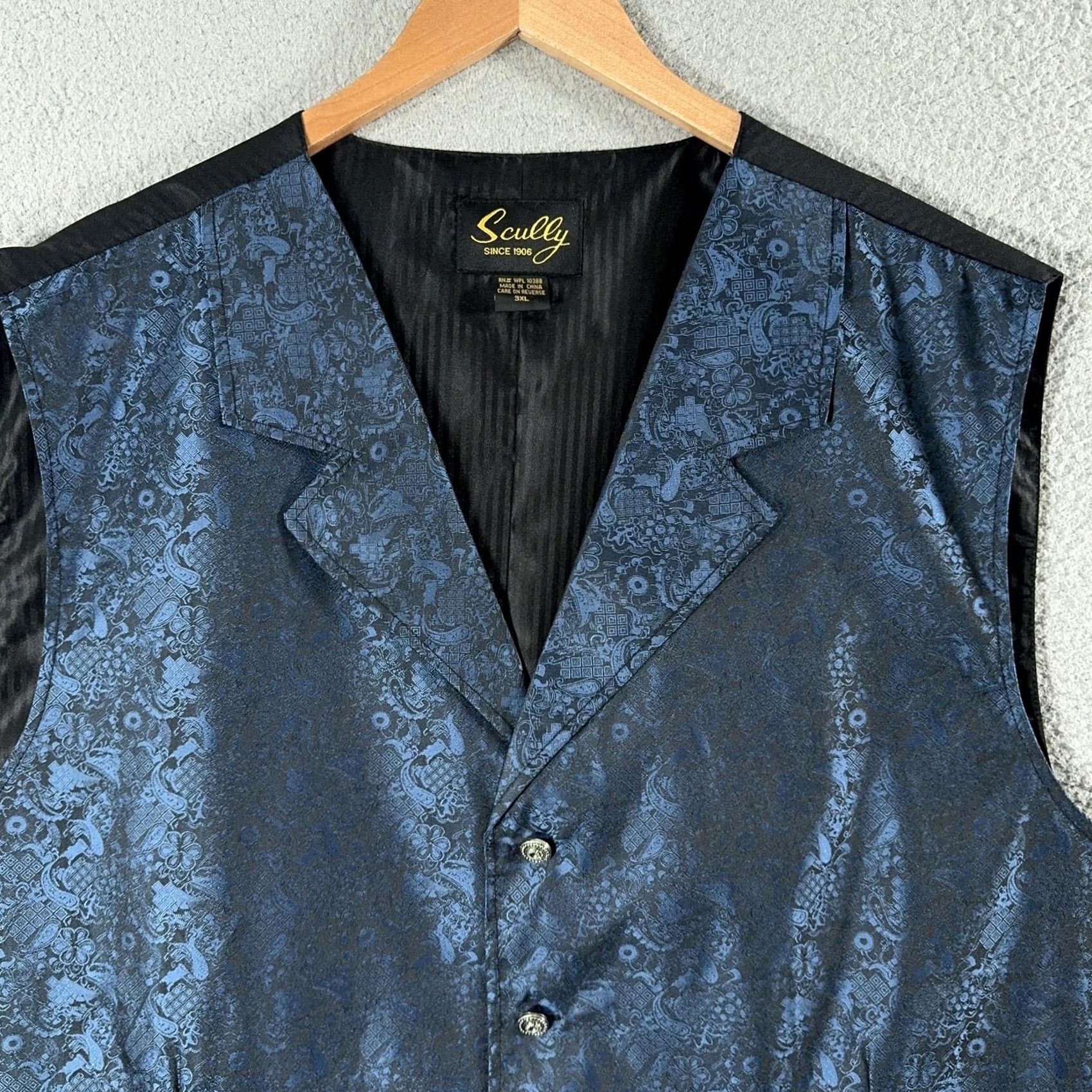 Scully VINTAGE Scully Mens 3XL Blue Paisley Western Suit Vest Waistcoat Notch Belted Back Formal Dress Mens Vest Size US XXL / EU 58 / 5 - 6 Thumbnail