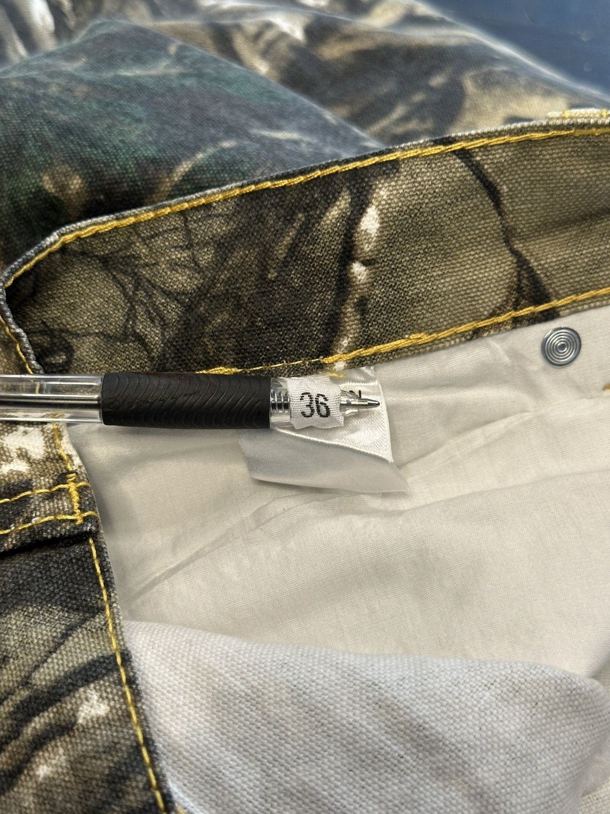 Mintcrew Mintcrew “real tree” jean shorts Size US 36 / EU 52 - 3 Thumbnail