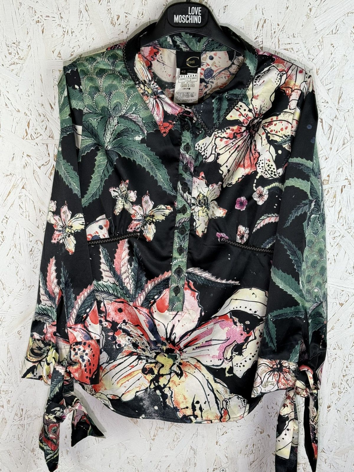 Just Cavalli Vintage Just Cavalli SS06 Floral Print Satin Shirt Blouse Size M / US 6-8 / IT 42-44 - 1 Thumbnail