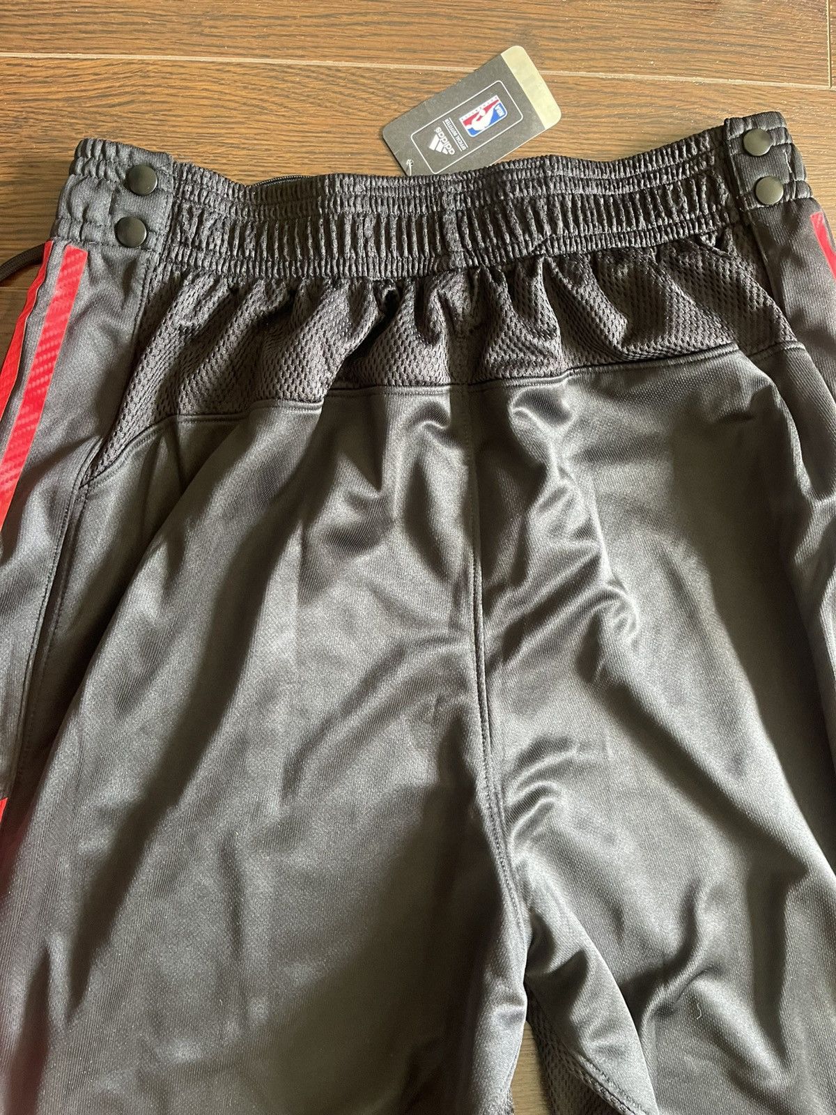 Adidas Adidas X NBA Raptors Track Pants Size US 30 / EU 46 - 12 Thumbnail