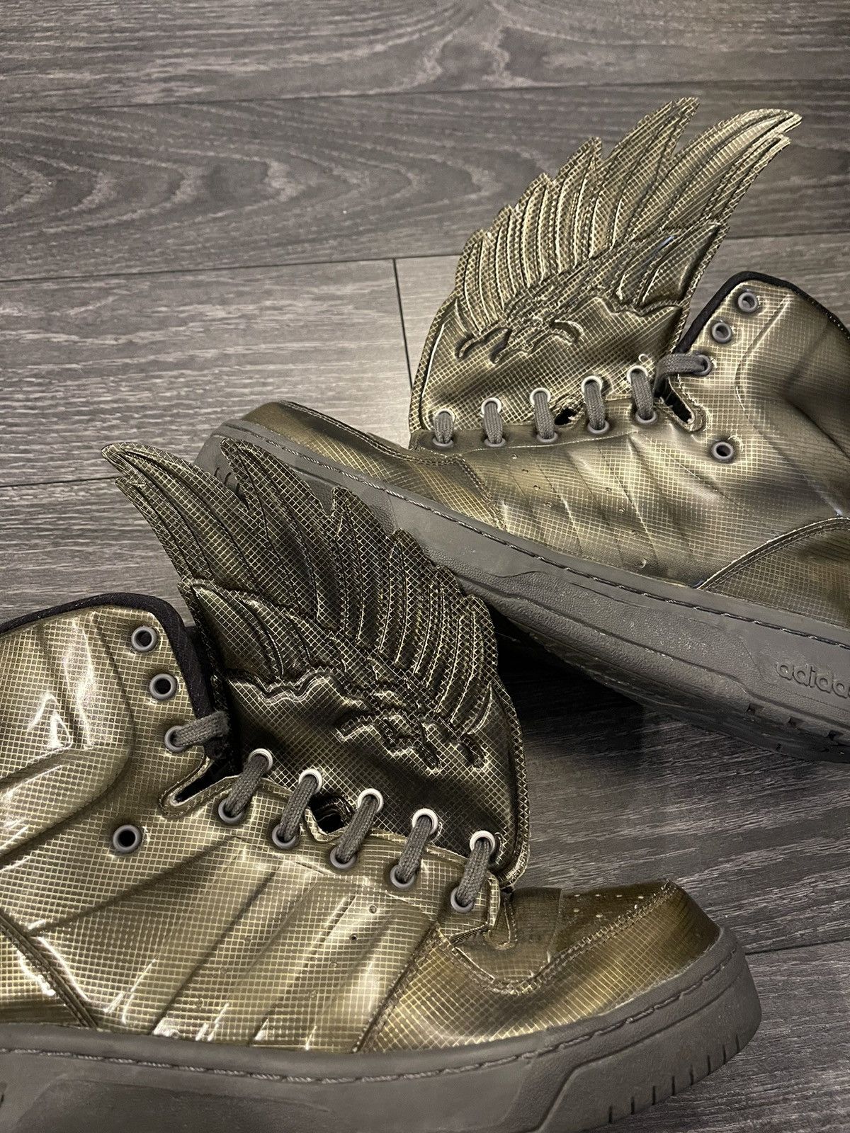 Adidas × Jeremy Scott Adidas X Jeremy Scott wings sneakers sz 12.5 Size US 12.5 / EU 45-46 - 4 Thumbnail