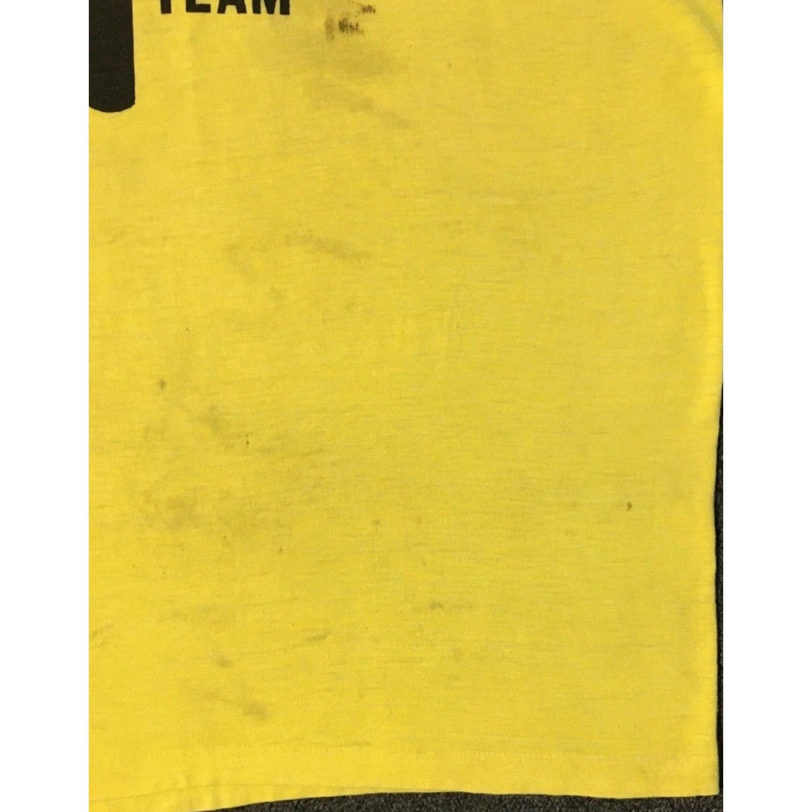Vintage VINTAGE UWW Gymnastics Team Shirt S Yellow 90s Grunge College University Wisconsin-Whitewater Short Sleeve Crew Neck Graphic Tee Mens Size US S / EU 44-46 / 1 - 6 Thumbnail