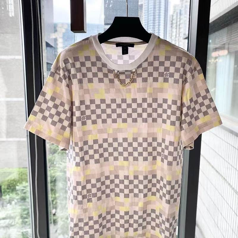 Louis Vuitton Louis Vuitton Check Print Chain T-Shirt Size M Size M / US 6-8 / IT 42-44 - 1 Thumbnail
