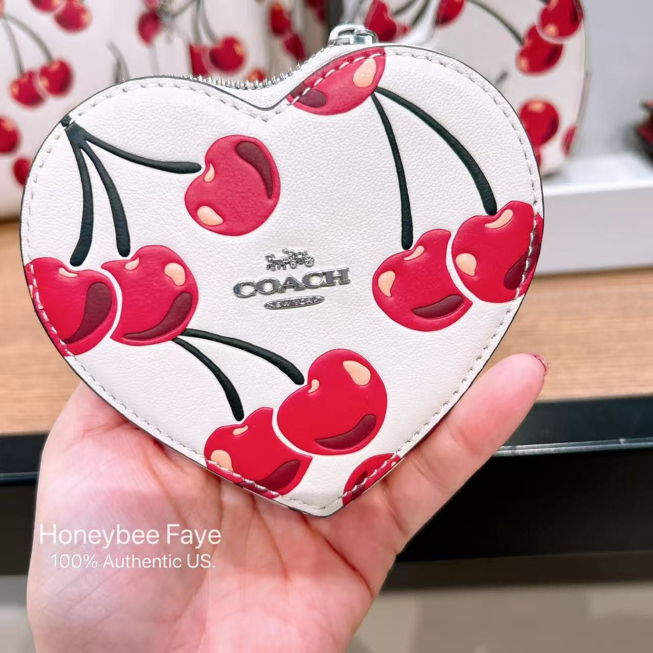 Coach 🍒 Heart Coin Case With Cherry Print CZ477 Size ONE SIZE - 2 Thumbnail