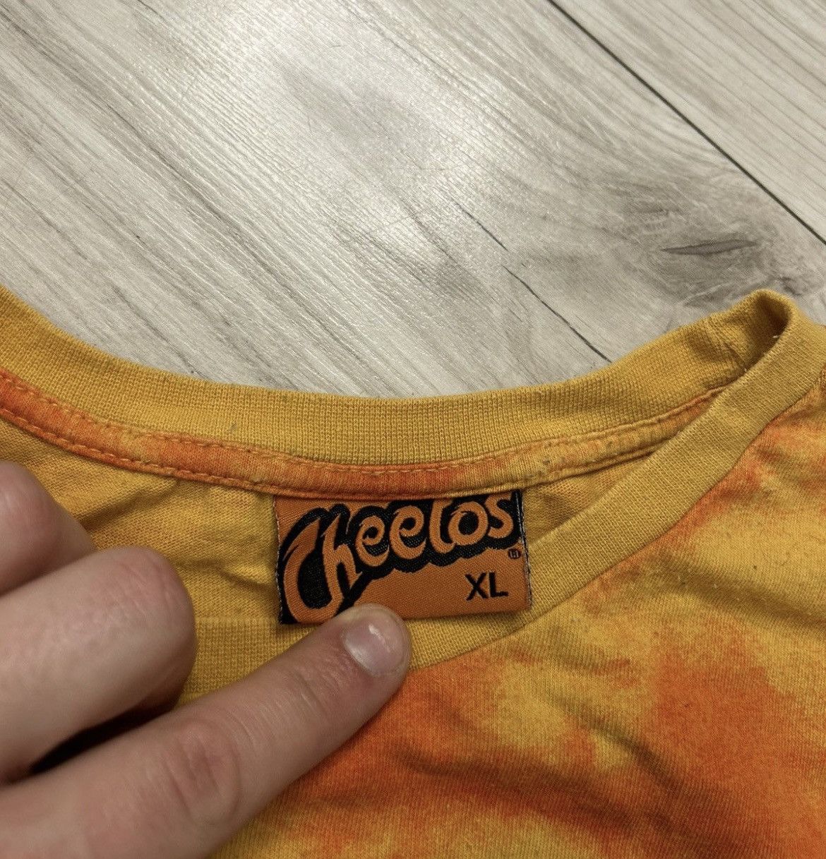Other Vintage Flamin' Hot Cheetos Graphic Print Tee Shirt Size US XL / EU 56 / 4 - 4 Thumbnail