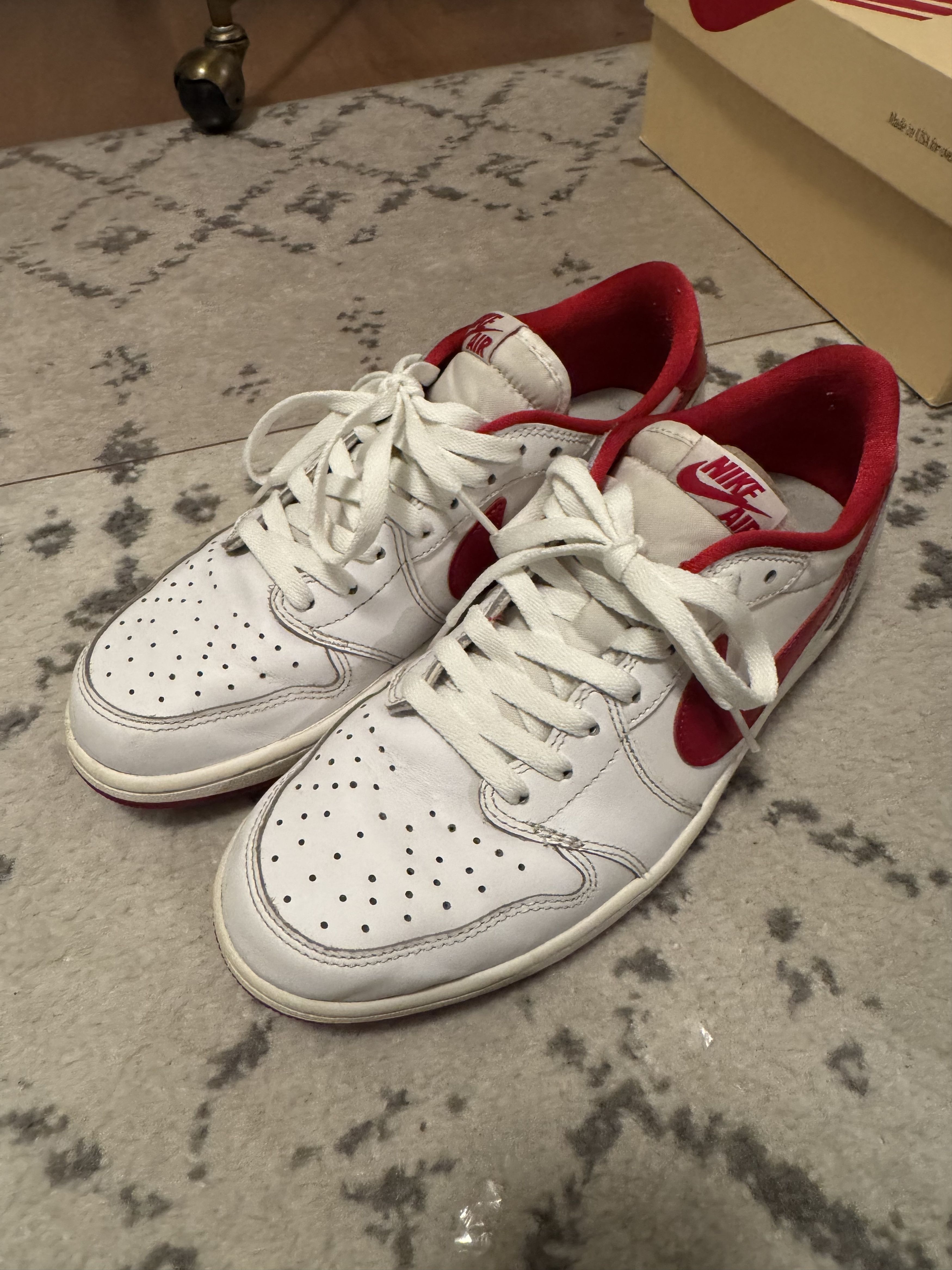 Jordan Brand AIR JORDAN 1 RETRO LOW OG Size US 10 / EU 43 - 4 Thumbnail