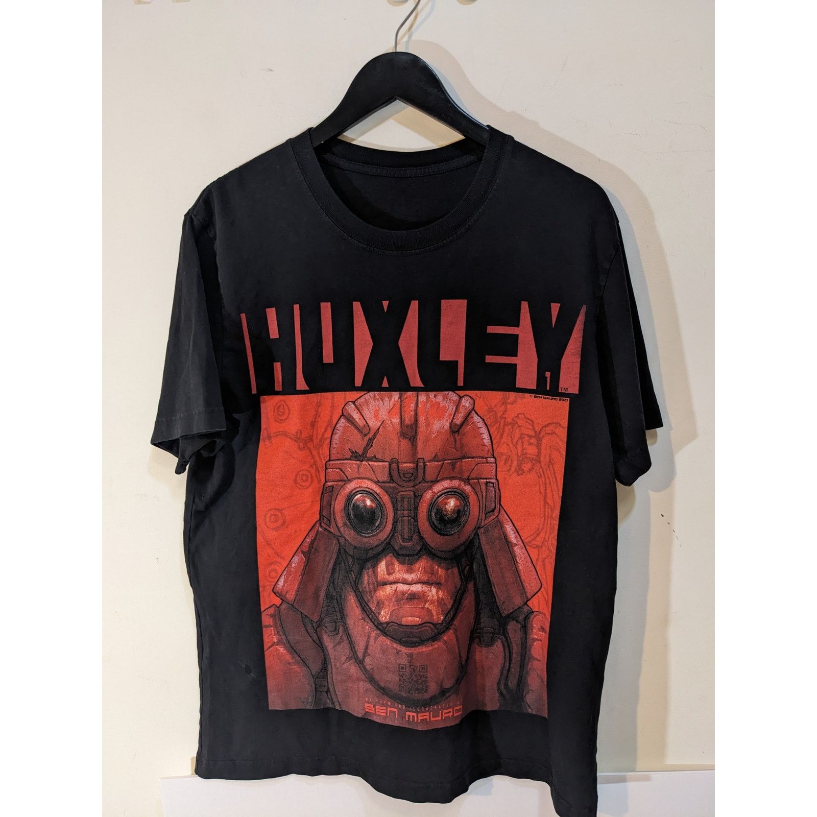 Hurley Huxley by Ben Mauro Graphic Novel Anime Official Shirt 2021 Size US XL / EU 56 / 4 - 1 Thumbnail
