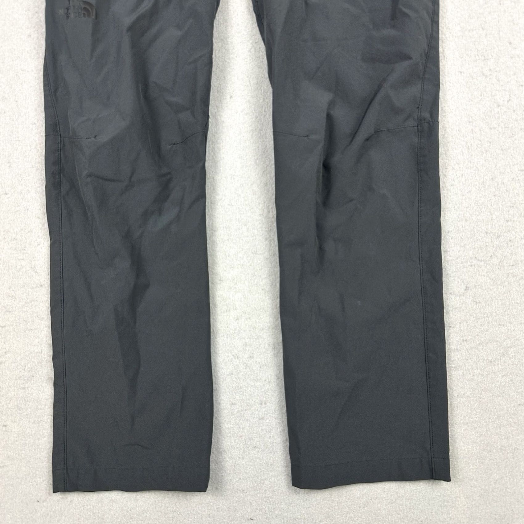 The North Face The North Face Pants Men 32 Gray Solid Straight Leg Lightweight Outdoor Size US 32 / EU 48 - 3 Thumbnail
