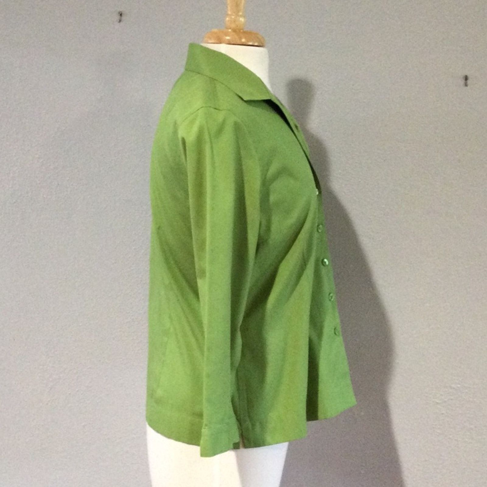 Jones New York Jones New York Green Button Front Collar No Iron Blouse Sz 8 Size M / US 6-8 / IT 42-44 - 5 Thumbnail