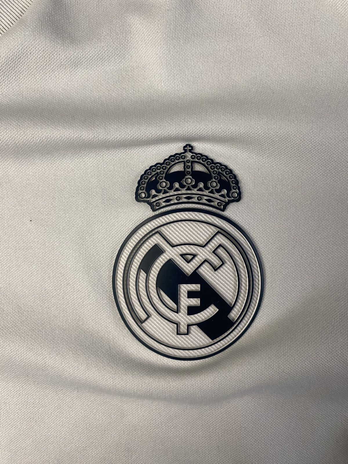 Adidas Vintage Adidas Real Madrid 2018/19 Training Jersey Size US S / EU 44-46 / 1 - 5 Thumbnail