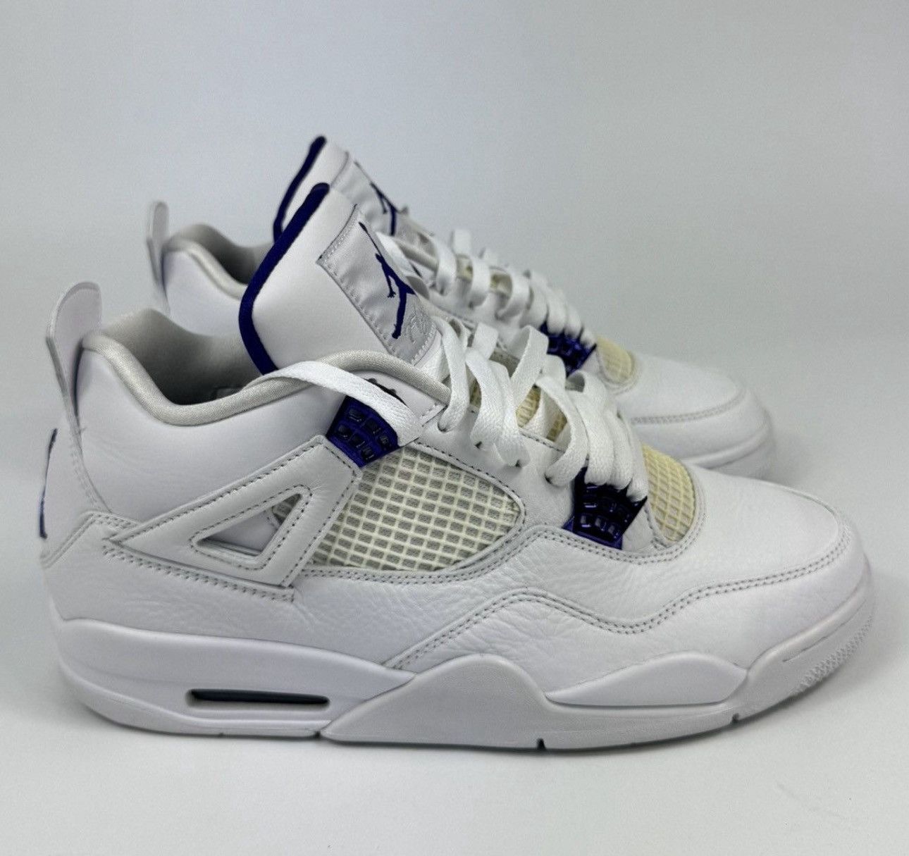 Jordan Brand JORDAN 4 RETRO METALLIC PURPLE SNEAKERS Size US 11 / EU 44 - 1 Thumbnail