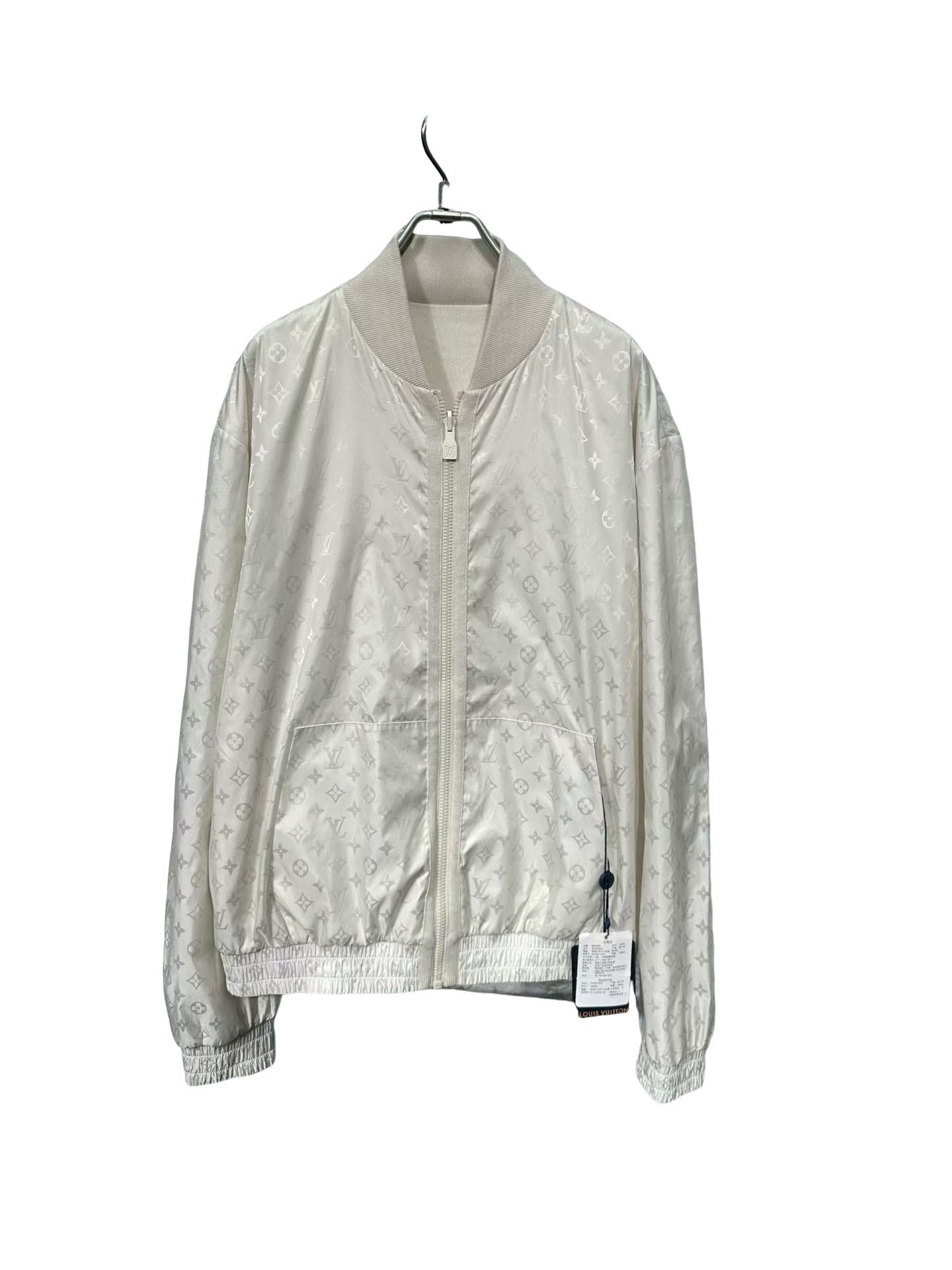 Louis Vuitton Louis Vuitton Monogram Reversible Bomber Jacket M Size US M / EU 48-50 / 2 - 1 Thumbnail
