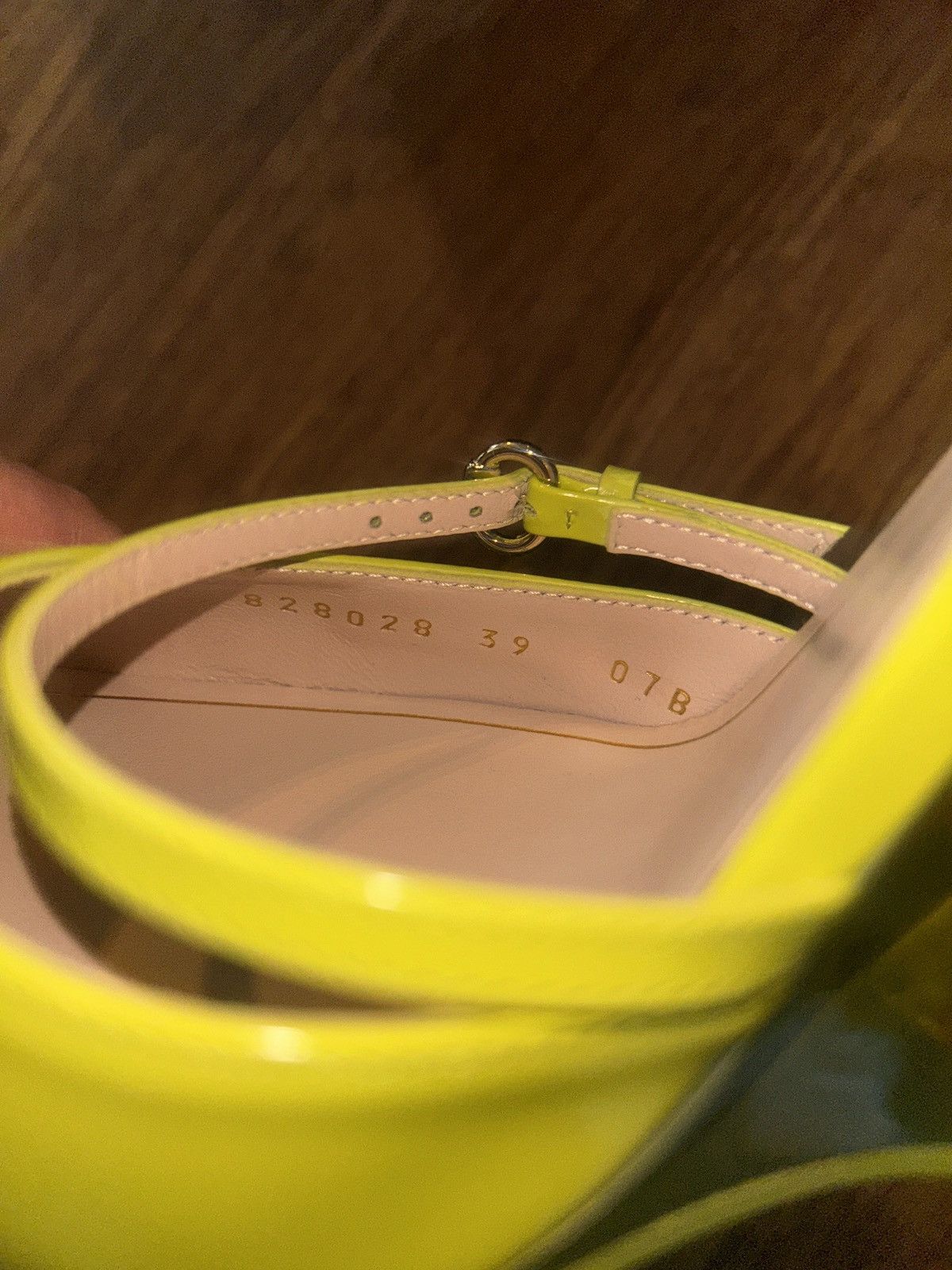 Gucci Gucci Closed Toe Slippers Wedge 10.9cm Light Green size 39 Size US 9 / IT 39 - 6 Thumbnail