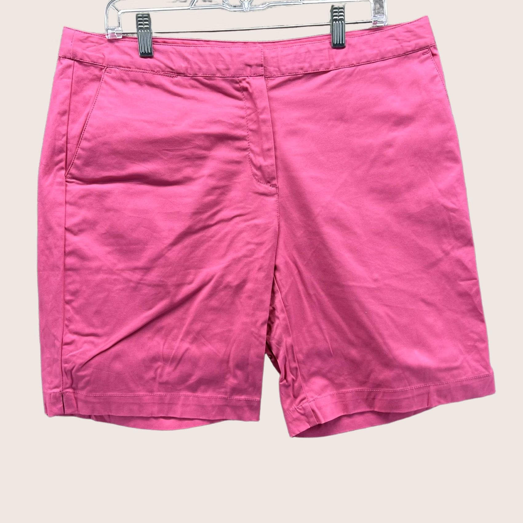 Izod Izod XFG Shorts Womens 14 Pink Golf Chino Stretch Flat Front Pockets Casual Size 36" / US 14 / IT 50 - 1 Thumbnail