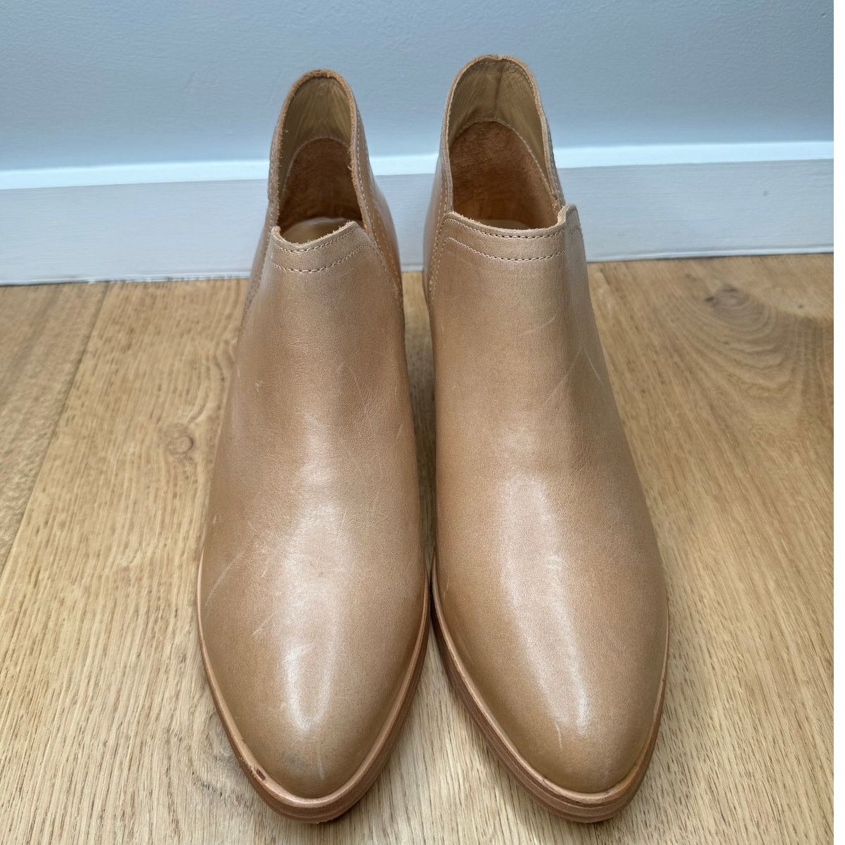 Nisolo NEW Nisolo Classic Ankle Bootie Almond Brown Tan Leather Size US 8.5 / IT 38.5 - 2 Thumbnail