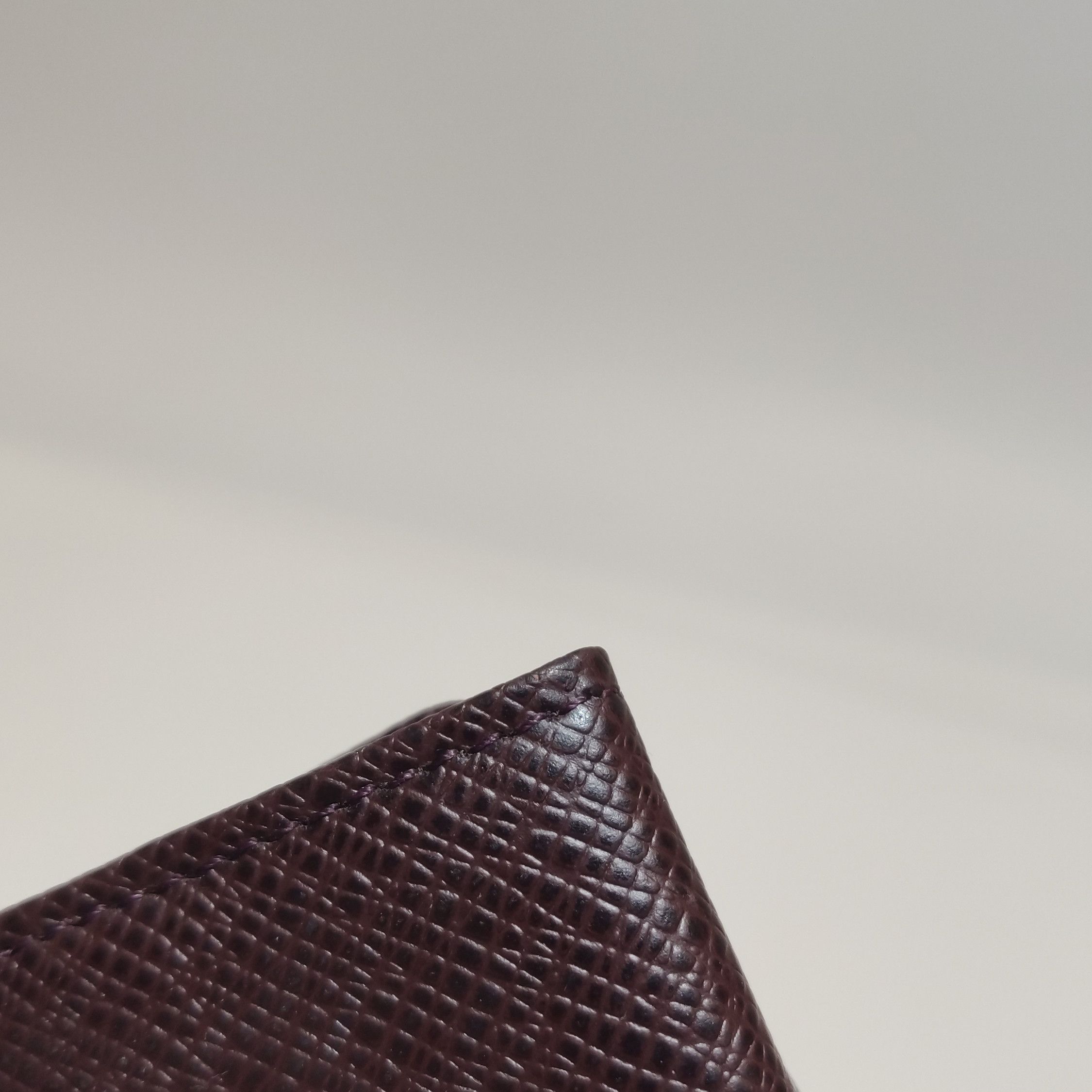 Louis Vuitton Louis Vuitton (LV) Cowhide Solid Color Letter Logo Multi-Us Size ONE SIZE - 9 Thumbnail
