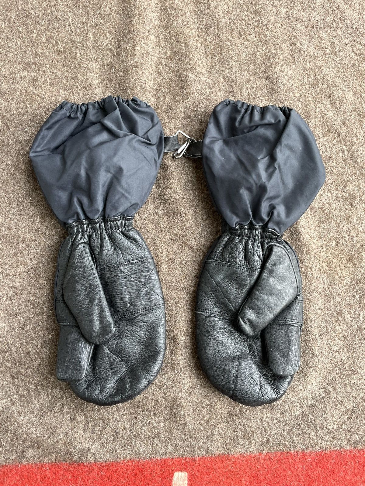Vintage Vintage Hunting Gloves Size ONE SIZE - 1 Thumbnail