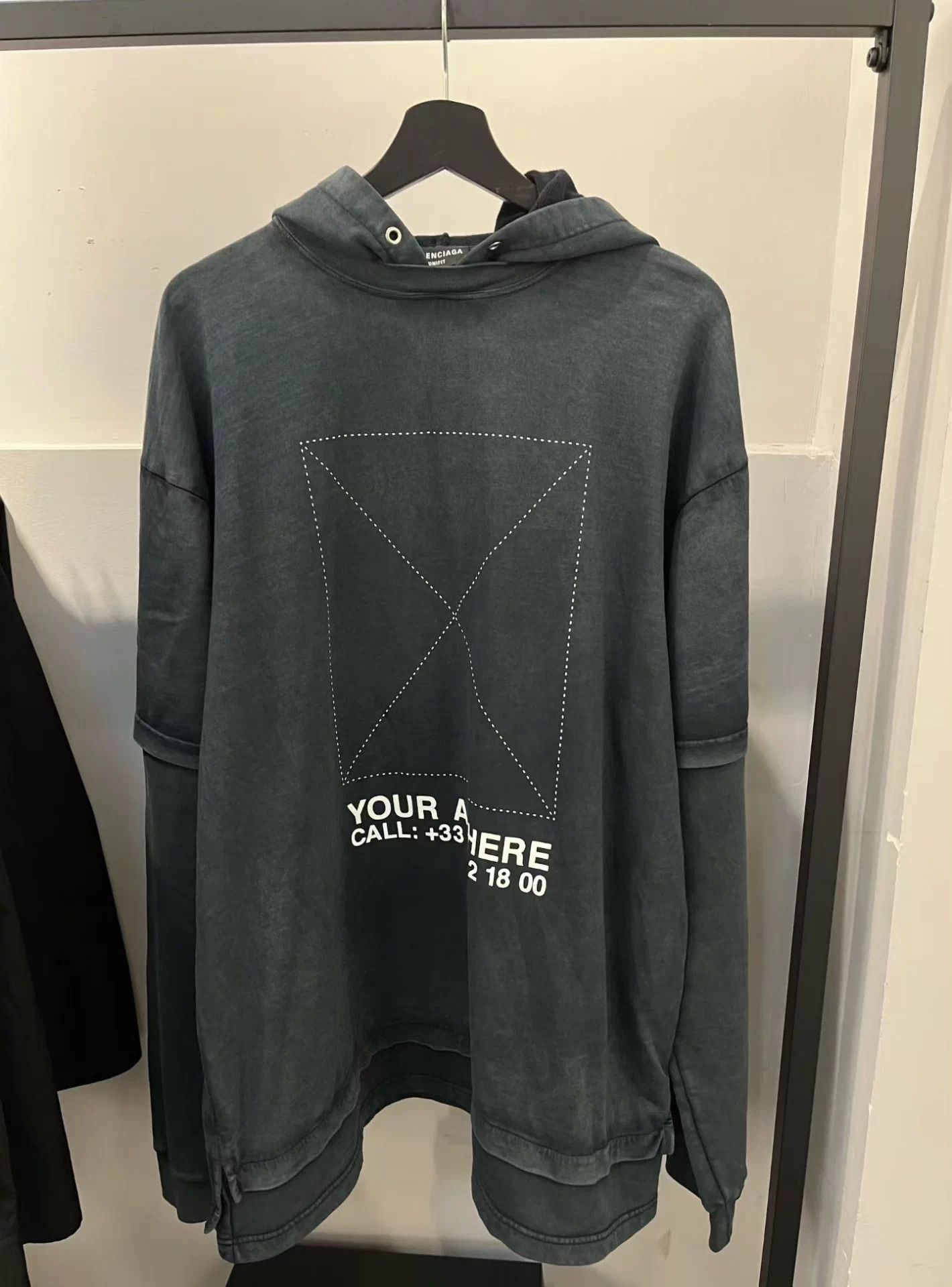 Balenciaga Balenciaga washed distressed two-piece hoodie M like new Size US M / EU 48-50 / 2 - 1 Thumbnail