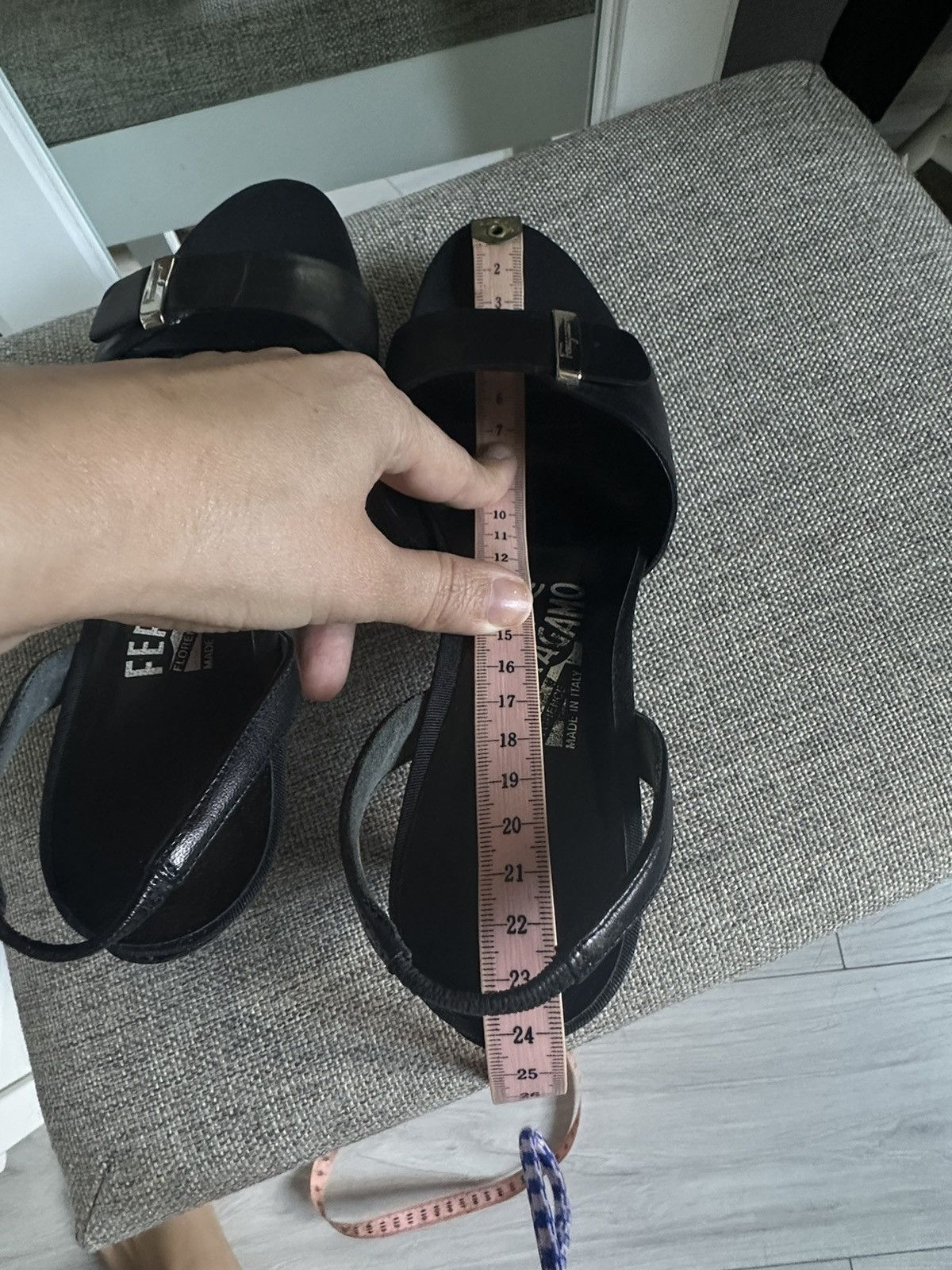 Salvatore Ferragamo Salvadore Ferragamo black heel Size US 7 / IT 37 - 13 Thumbnail