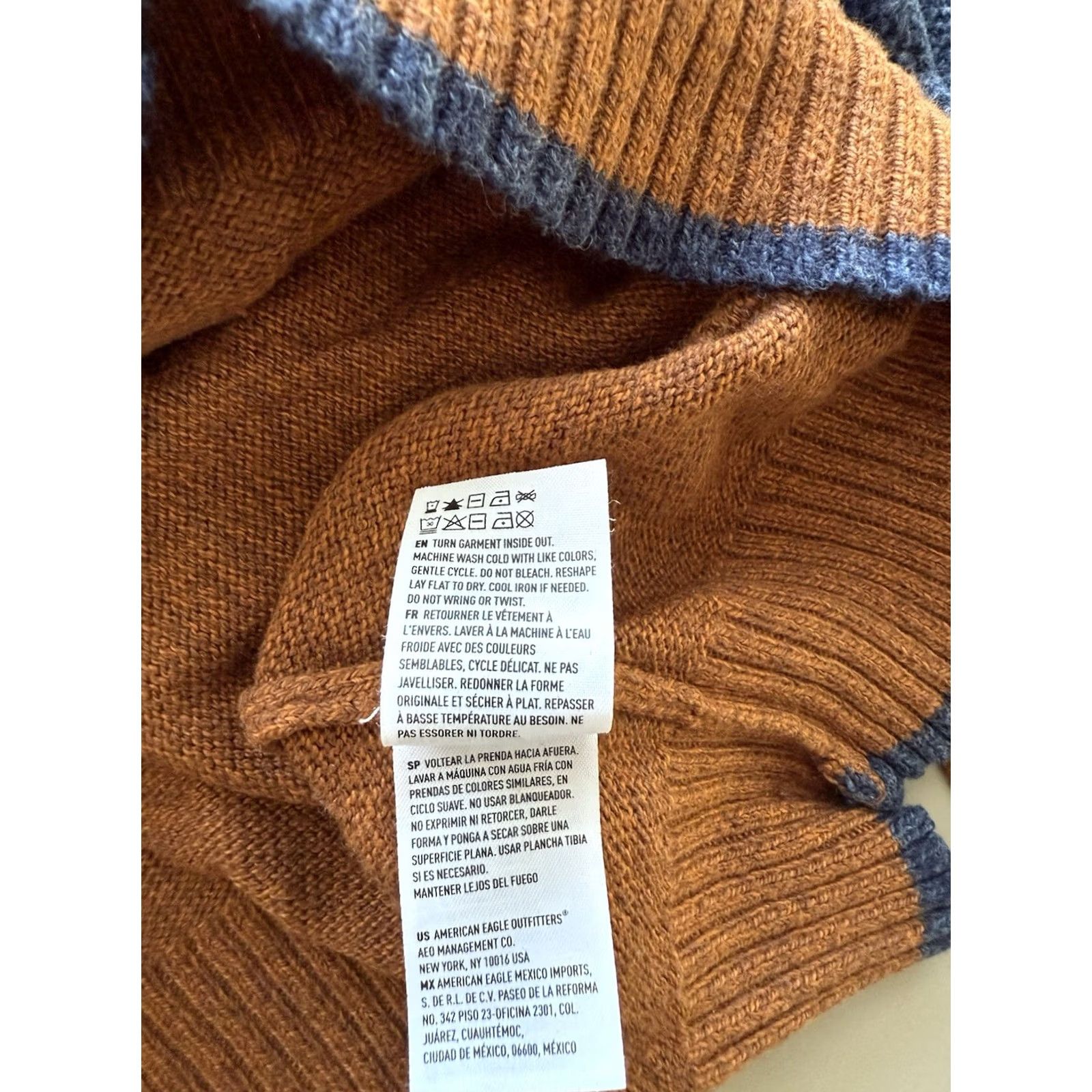 American Eagle Outfitters American Eagle Sweater Large Mens Hooded Tan Gray Preppy Academia Varsity Classy Size L / US 10 / IT 46 - 5 Thumbnail