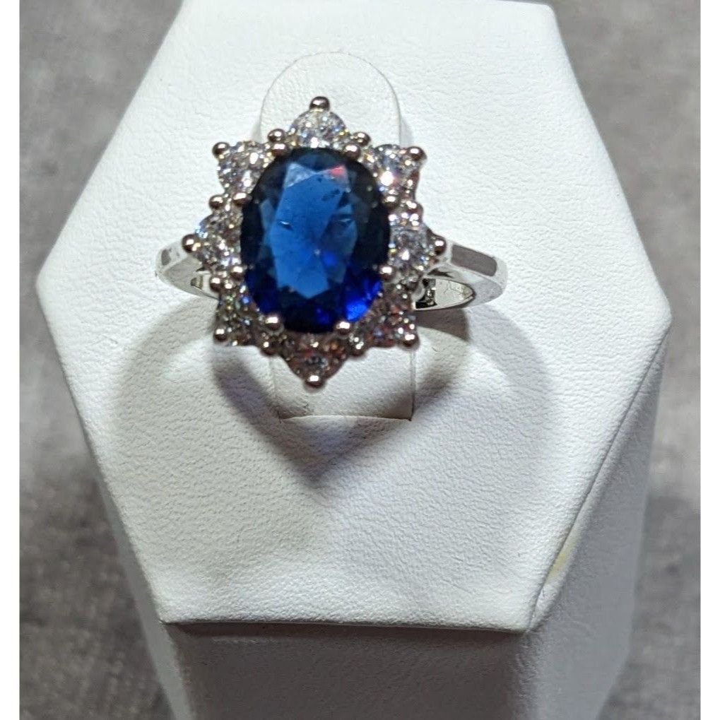Other Regal Elegant Blue And Silver Tone Gemmed Ring Size 5.75 Size ONE SIZE - 7 Thumbnail