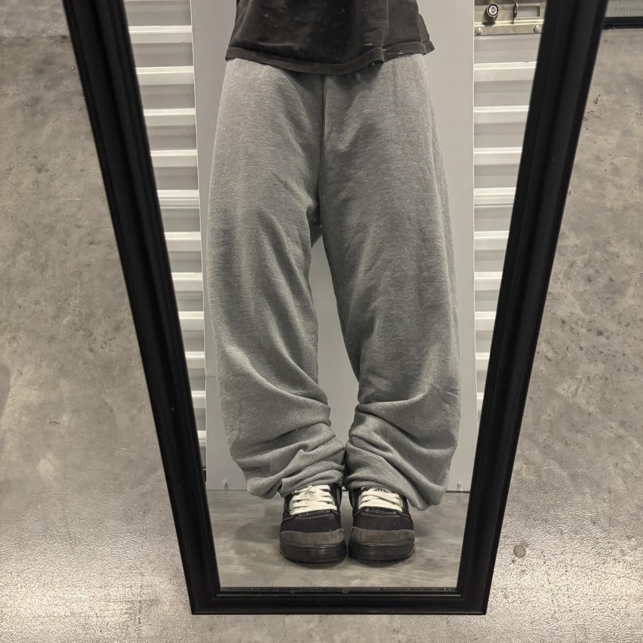 Japanese Brand × Vintage Crazy Vintage Y2K/2000s Light Grey Essential Sweatpants! Size US 34 / EU 50 - 1 Thumbnail