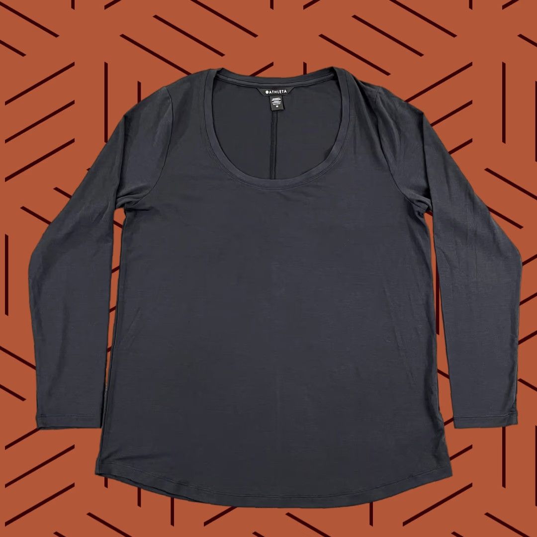 Athleta Shirt Women Medium Black Stratus II 2 Top Long Sleeve Athleisure Scoop