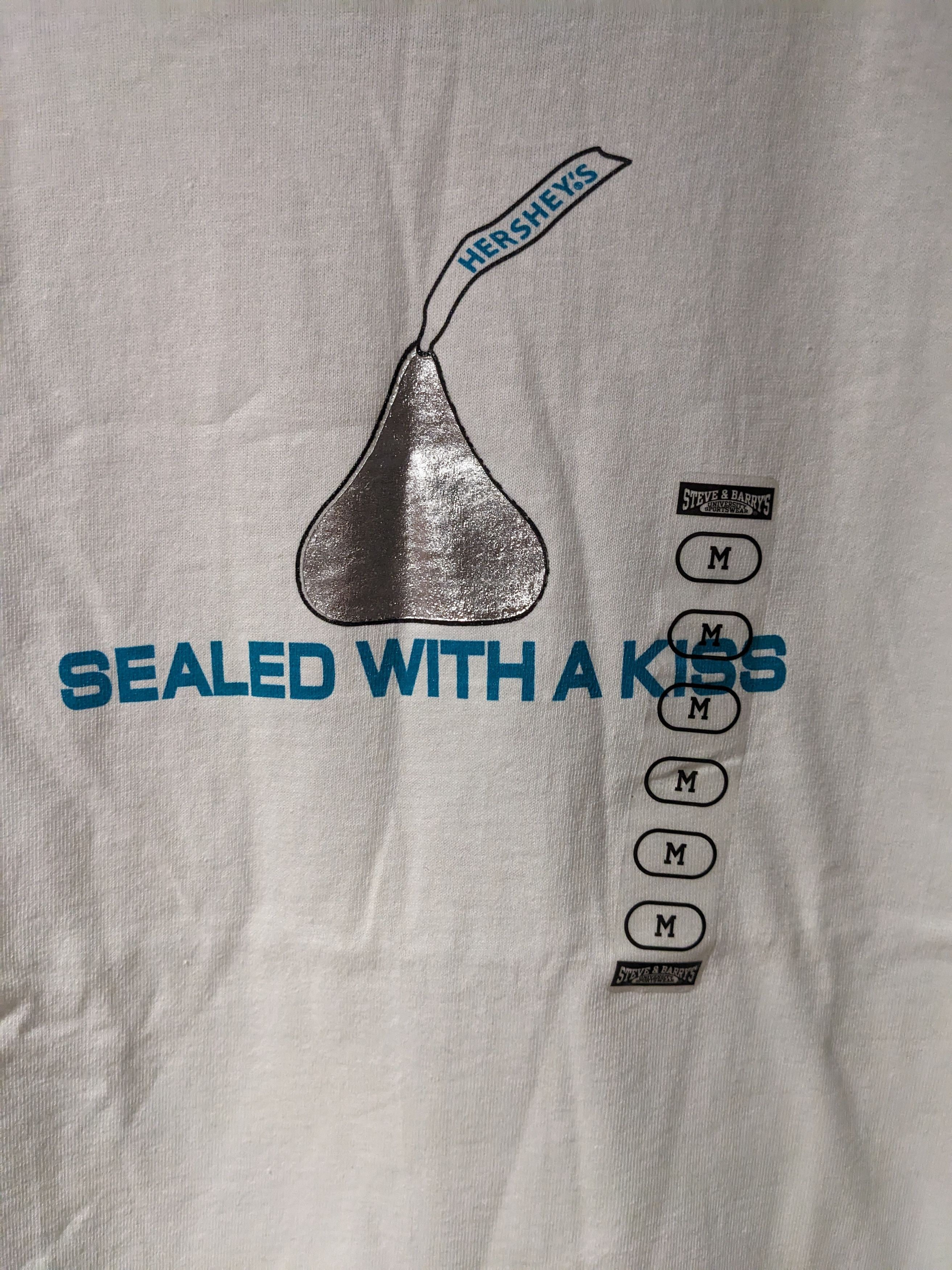 Delta × Vintage Vintage 2006 Hershey Sealed Kiss YOUTH Medium NWT T-Shirt Size US M / EU 48-50 / 2 - 2 Thumbnail