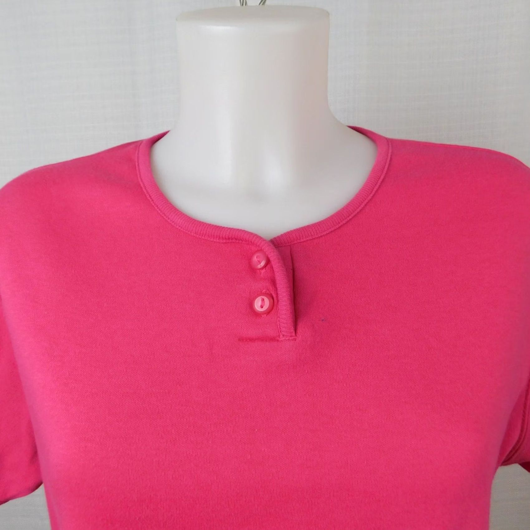Vintage Karen Scott Cotton Rich Short Sleeve Crew Neck Knit Henley Top Pink L Women Shirt Casual Knit Mens Womens Girls Size L / US 10 / IT 46 - 2 Thumbnail