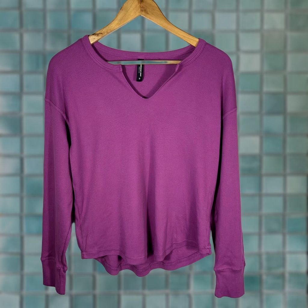 Vintage American Giant Womens Purple Ribbed Notch V-Neck Long Sleeve Top Small USA Size S / US 4 / IT 40 - 1 Thumbnail
