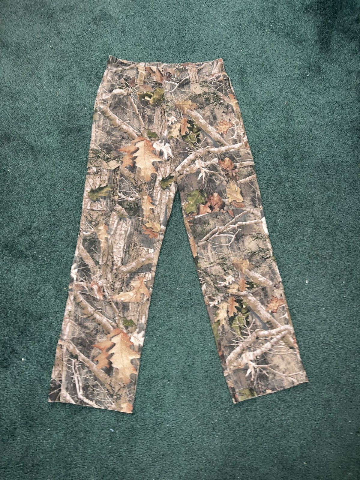 Mossy Oaks Vintage realtree camo cargo pants | Grailed