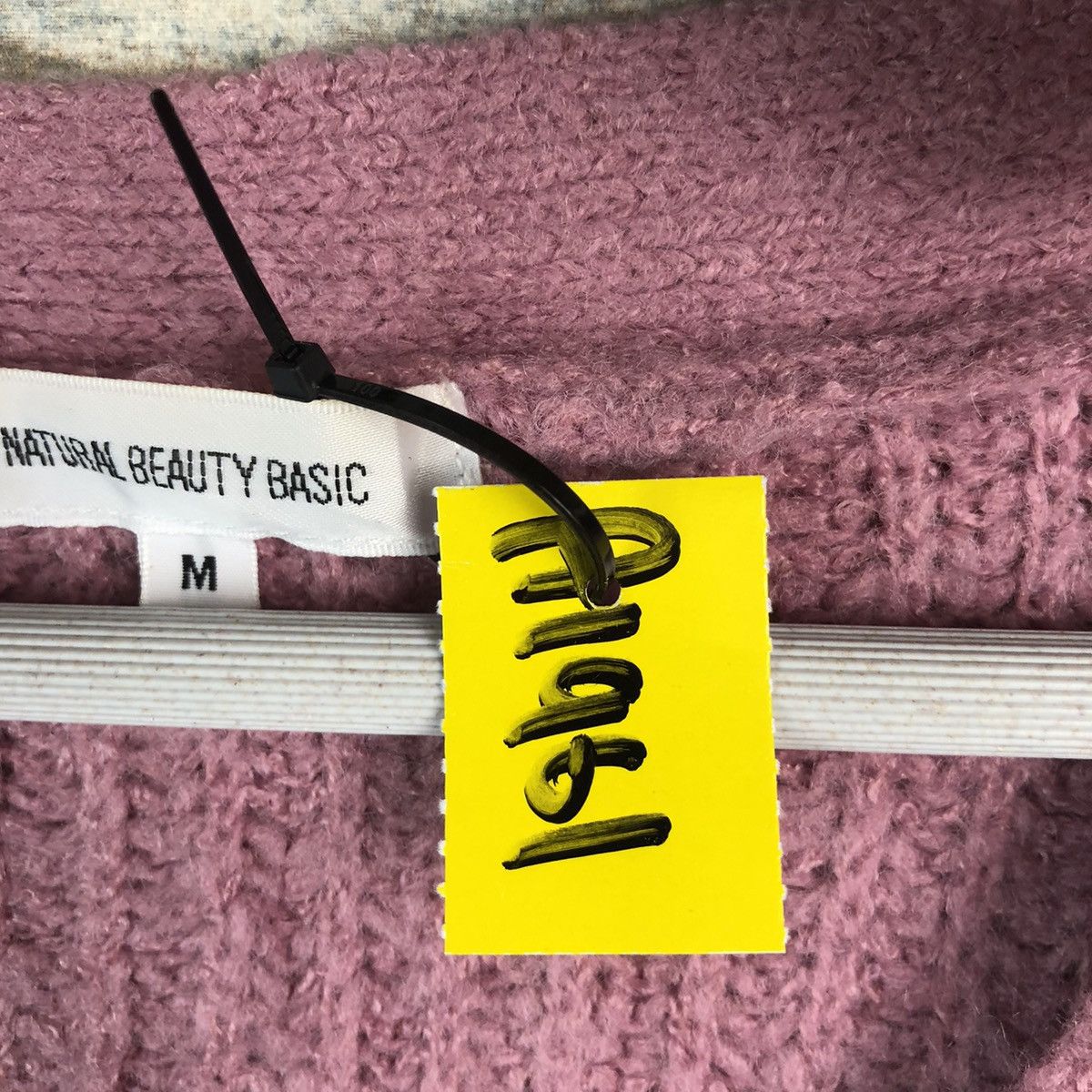 Japanese Brand Natural Beauty Basic Pink Cardigan Knitwear #A1961 Size US M / EU 48-50 / 2 - 10 Thumbnail