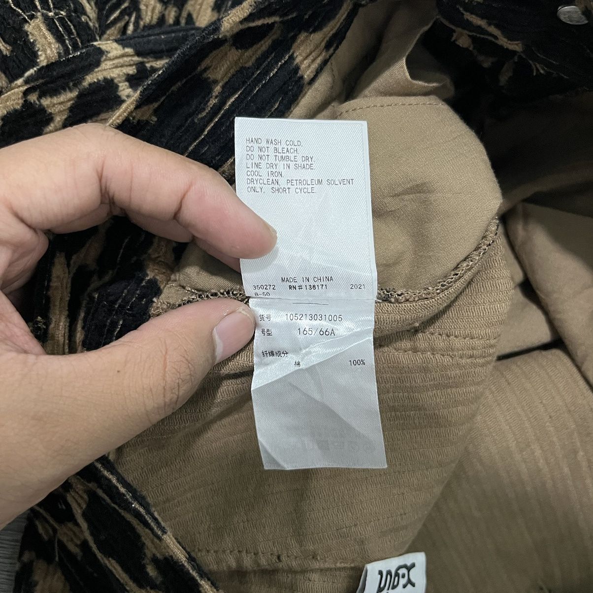 Japanese Brand X-GIRL Cargo Pocket Leopard Corduroy Pant Size US 26 / EU 42 - 19 Thumbnail