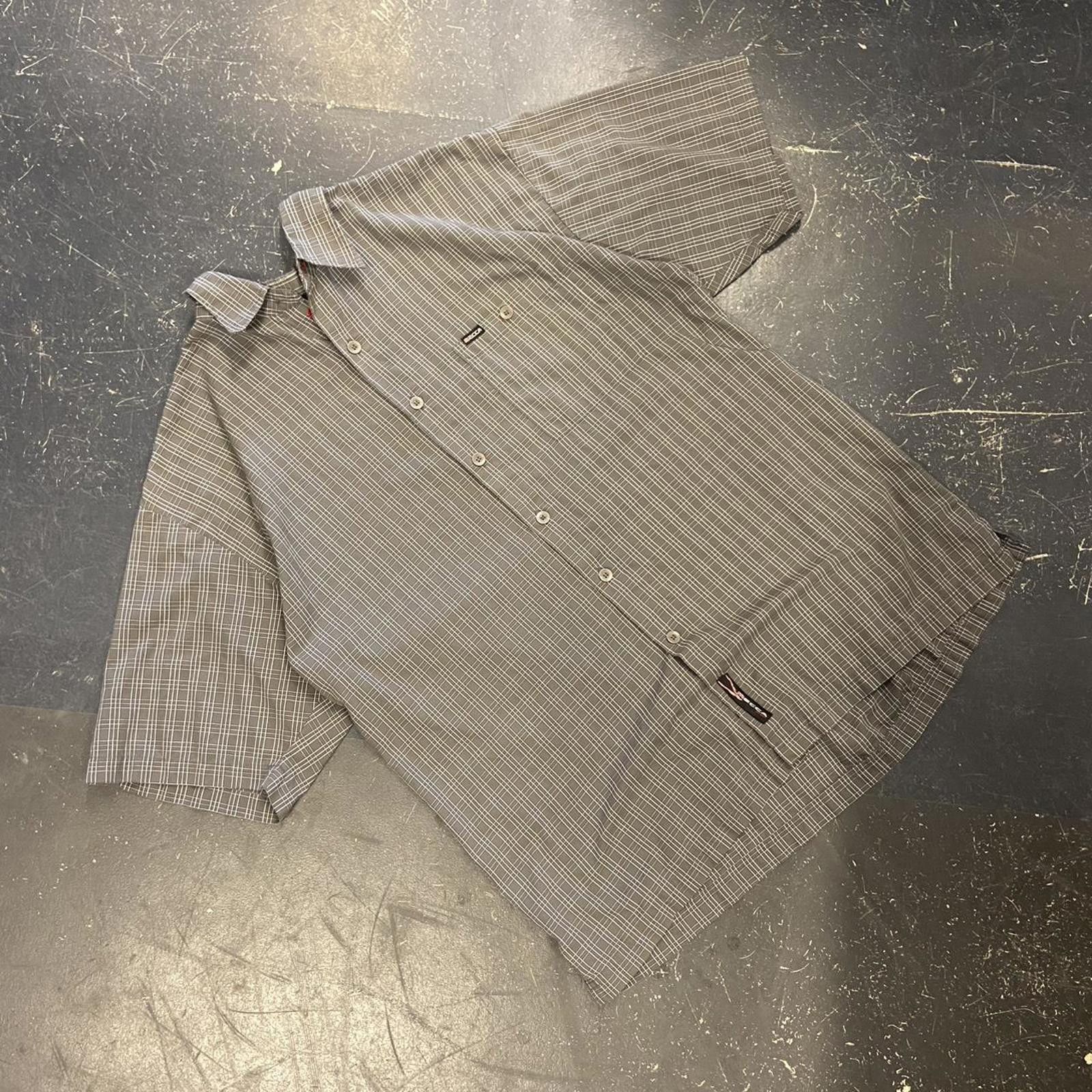 Mecca × Vintage Vintage Y2K Mecca Grey Plaid Button Up Size US L / EU 52-54 / 3 - 4 Thumbnail
