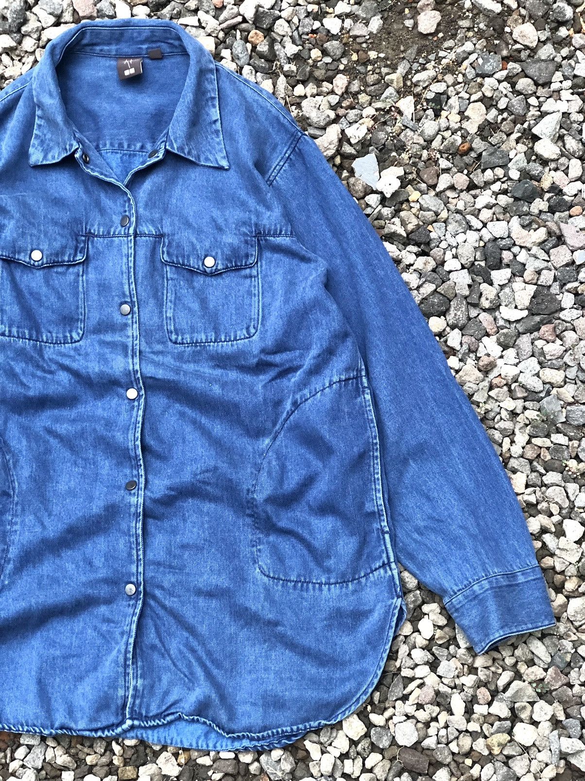 Uniqlo Hana Tajima x Uniqlo Shirt Jacket denim Size M / US 6-8 / IT 42-44 - 2 Thumbnail