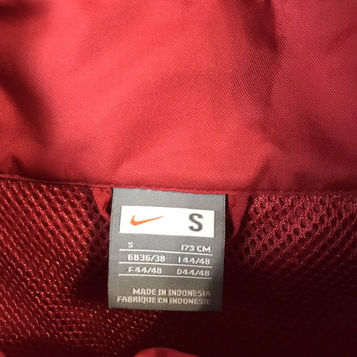 Vintage Vintage Nike Manchester United Soccer Jacket premier cup 08 Size US S / EU 44-46 / 1 - 5 Thumbnail