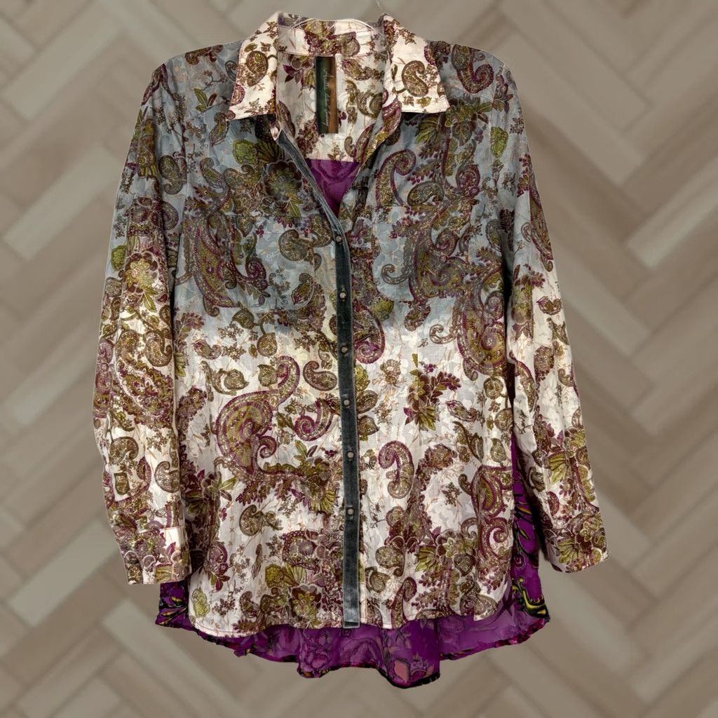 Velvet Aratta Silent Journey Blouse Womens S Velvet Floral Henley Button Long Sleeve Casual Boho Artsy Mixed Fabric Purple 27.5" 19" Measurements1> Size S / US 4 / IT 40 - 1 Thumbnail