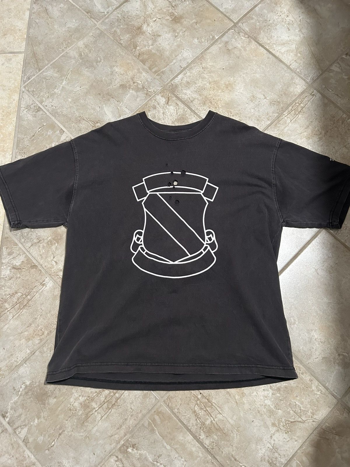 Number (N)ine Number (N)ine Shield Tee Size US L / EU 52-54 / 3 - 1 Thumbnail