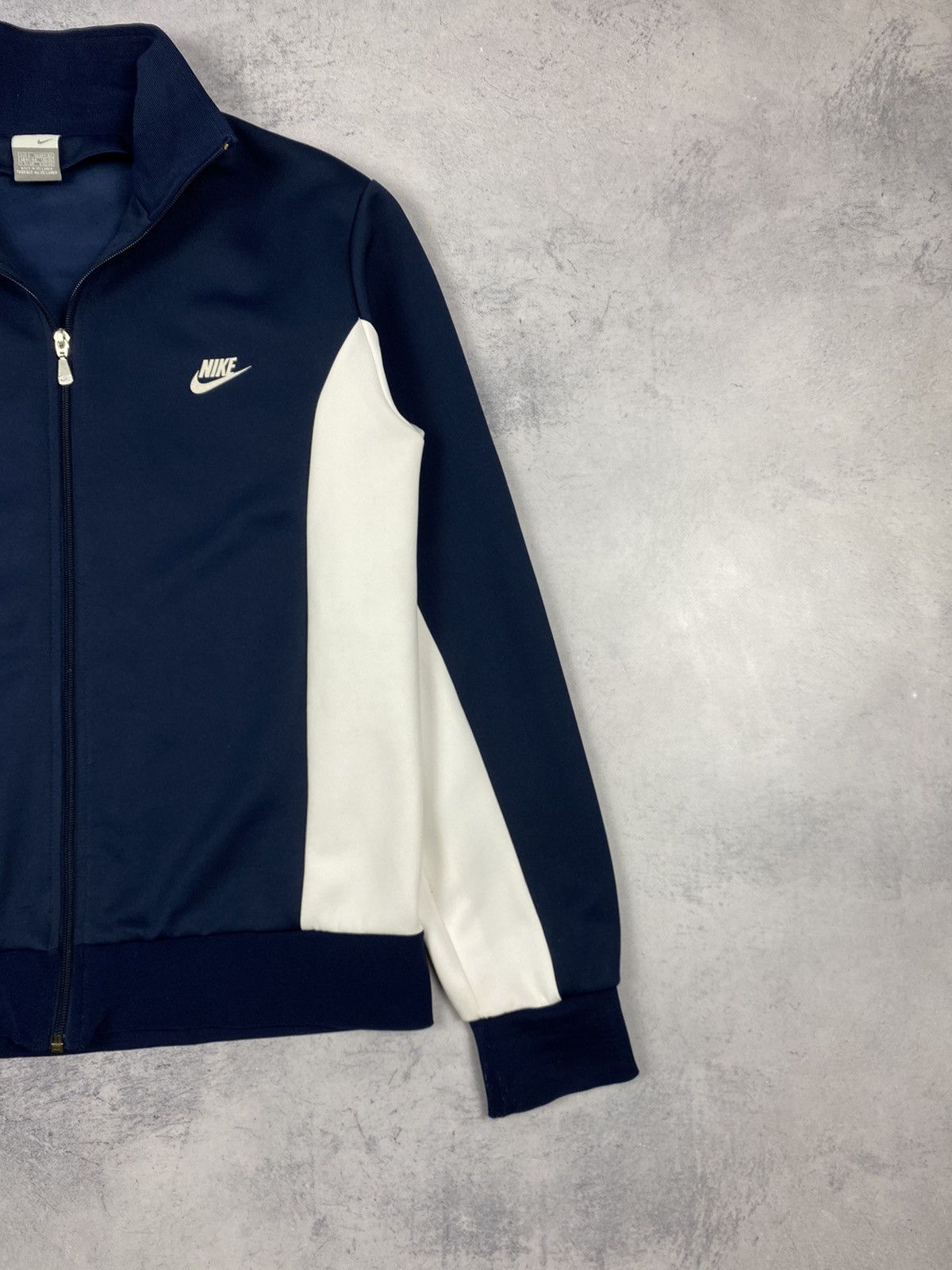 Nike Vintage Nike Athletic Track Jacket Full Zip Up Y2K Workout Size US L / EU 52-54 / 3 - 3 Thumbnail