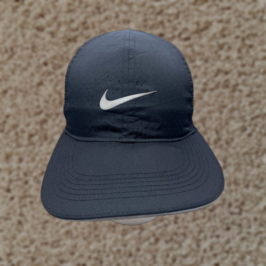 Nike Nike Hat Cap Strap Back Adult One Size Black Polyester Featherlight Golf Hat Mens Adjustable Lightweight Logo Cap Size ONE SIZE - 1 Thumbnail