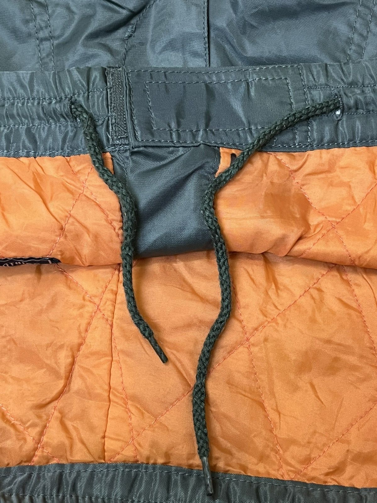 Japanese Brand Nice🔥Vintage 90s UNIQLO cargo & parachute bomber pants Size US 36 / EU 52 - 13 Thumbnail