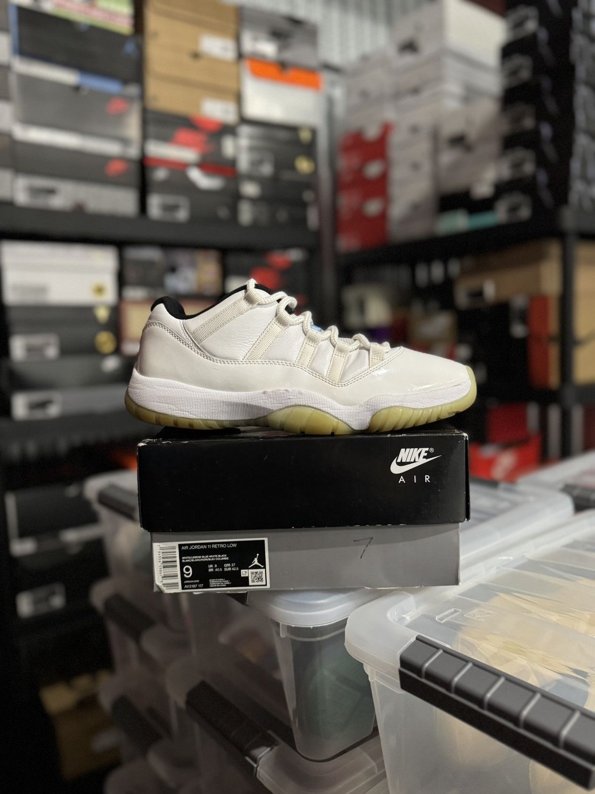 Jordan Brand Jordan 11 Retro Low Legend Blue Size 9 Size US 9 / EU 42 - 1 Thumbnail