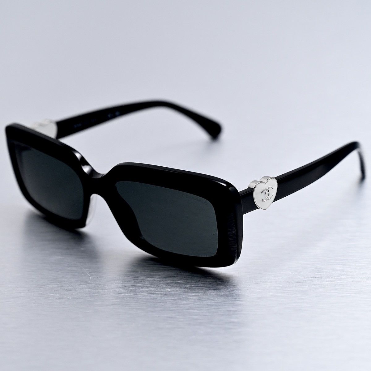 Chanel CHANEL 0CH5520 SUNGLASSES Size ONE SIZE - 2 Thumbnail