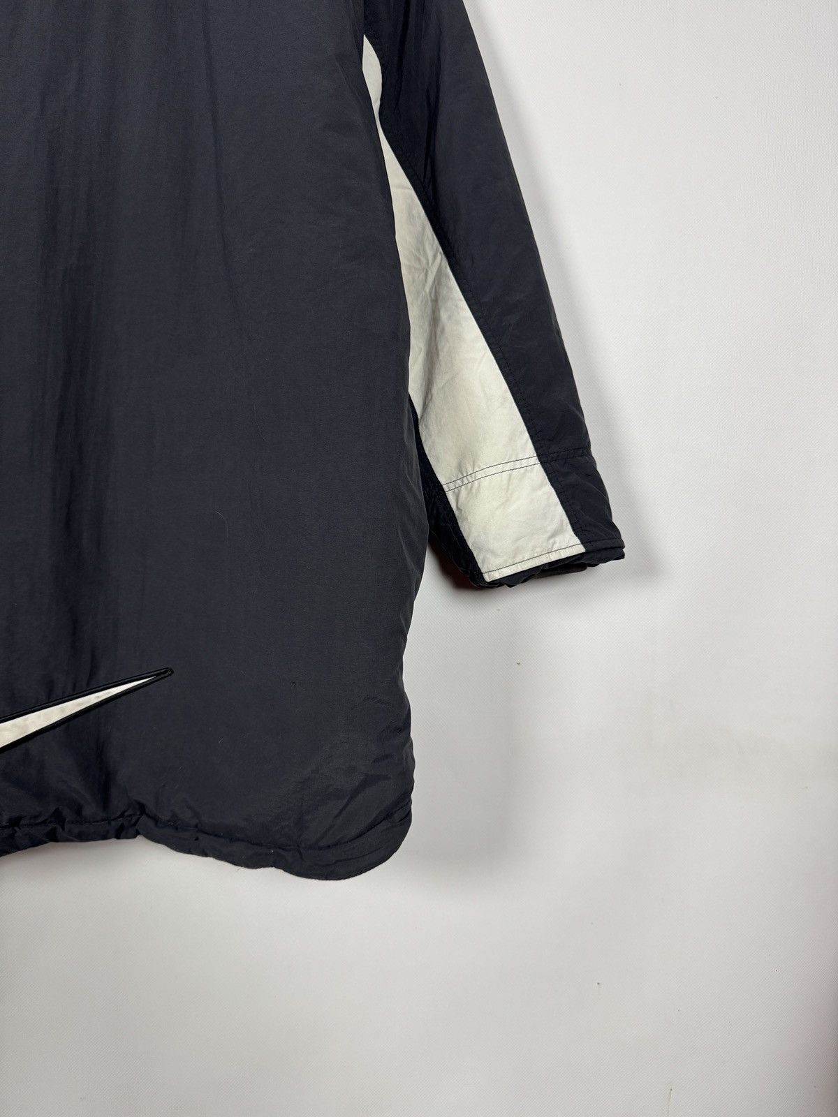Nike Vintage 90s Nike Down Nylon Jacket Parka Swoosh Logo Size L Size US L / EU 52-54 / 3 - 15 Thumbnail