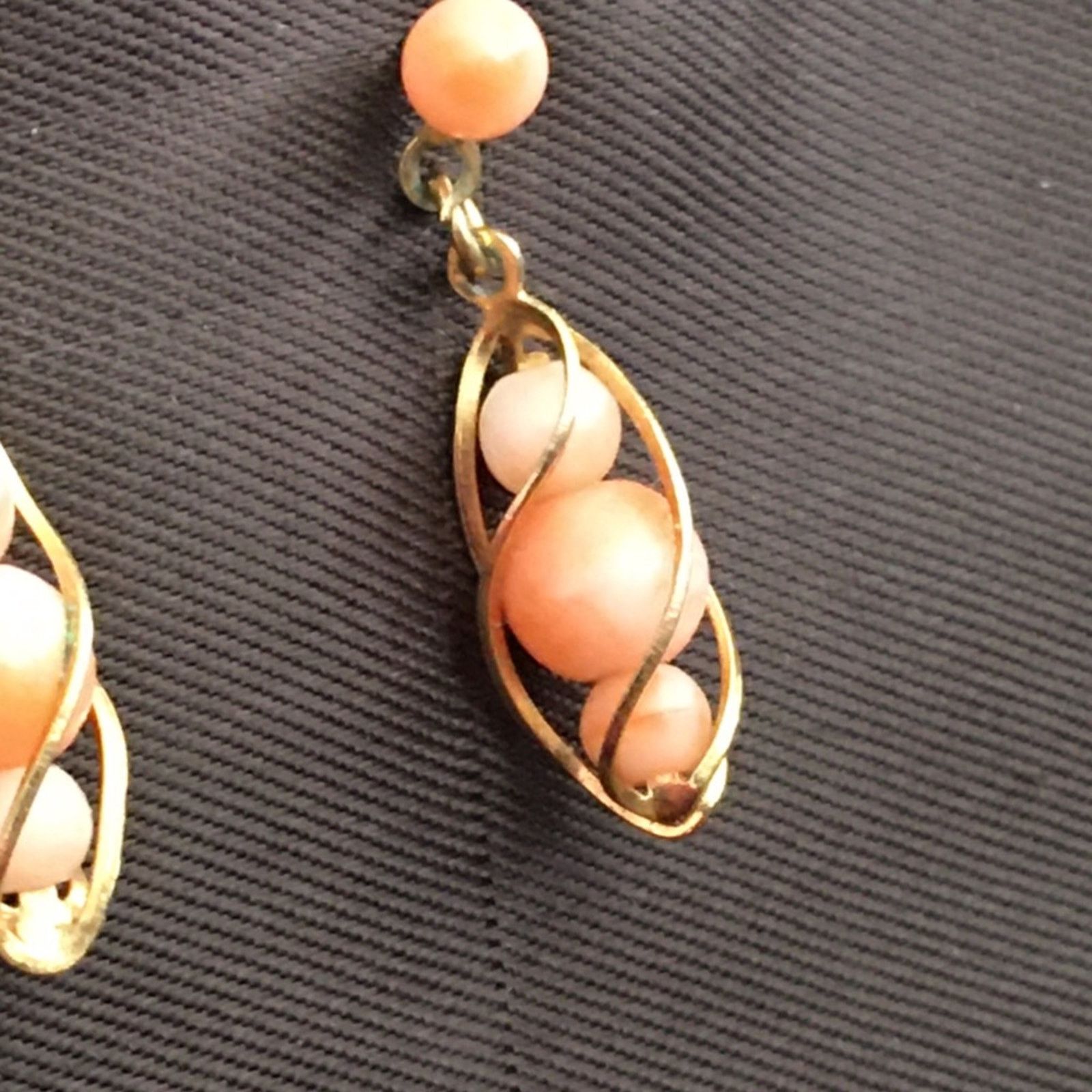 Vintage Vintage caged peach bead dangle pierced earrings Size ONE SIZE - 4 Thumbnail