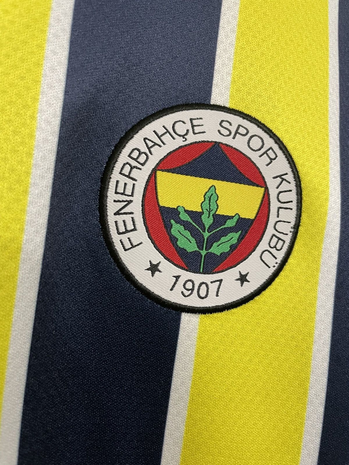 Puma Fenerbahce 2022 22/23 Home Soccer Jersey Football Shirt Size US S / EU 44-46 / 1 - 2 Thumbnail