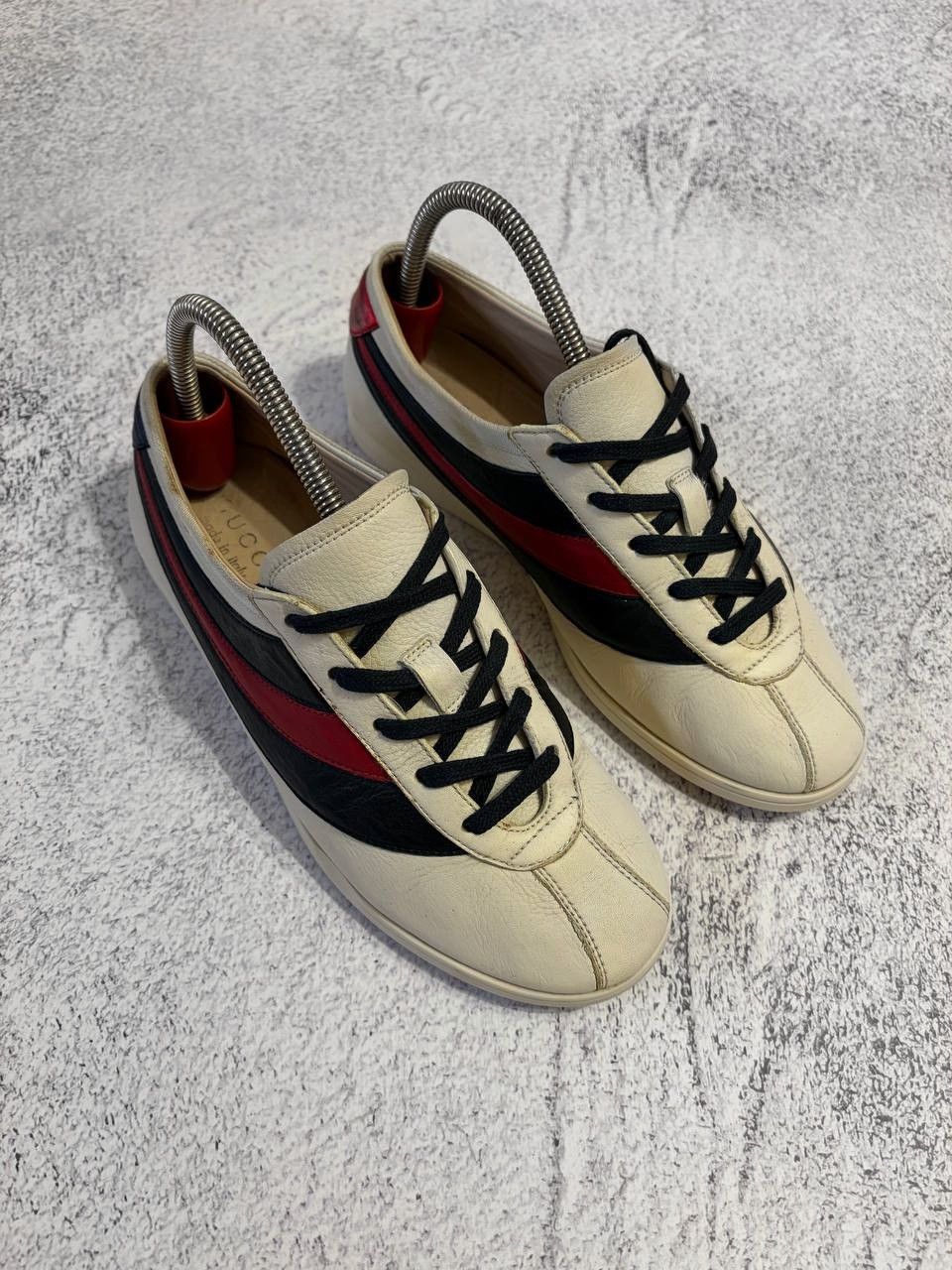 Gucci Gucci Falacer Hebron Bee Embroidery Leather Low Top Sneakers Size US 7 / EU 40 - 2 Thumbnail