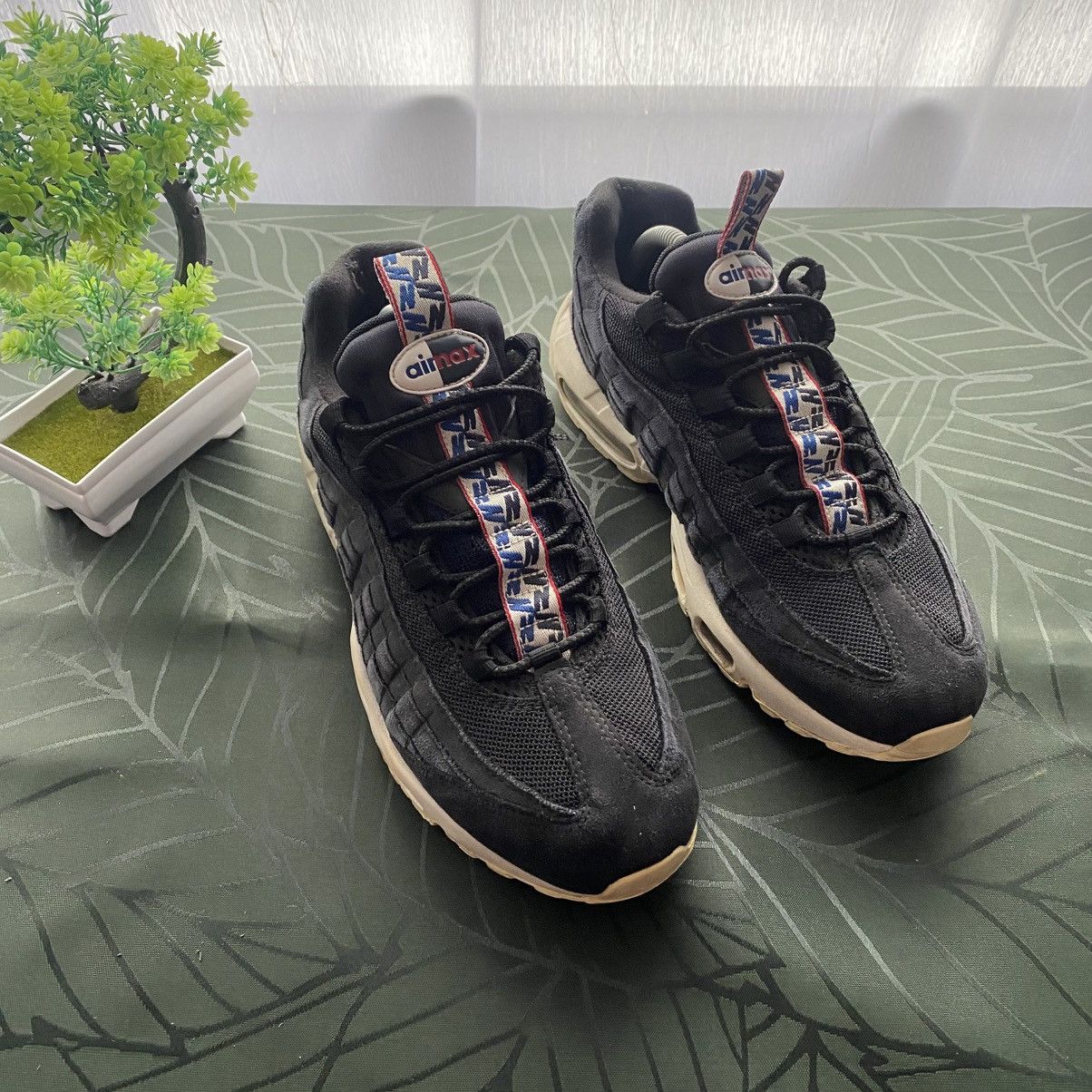 Nike Nike Air Max 95 Black Size UK 9 Size US 9 / EU 42 - 5 Thumbnail
